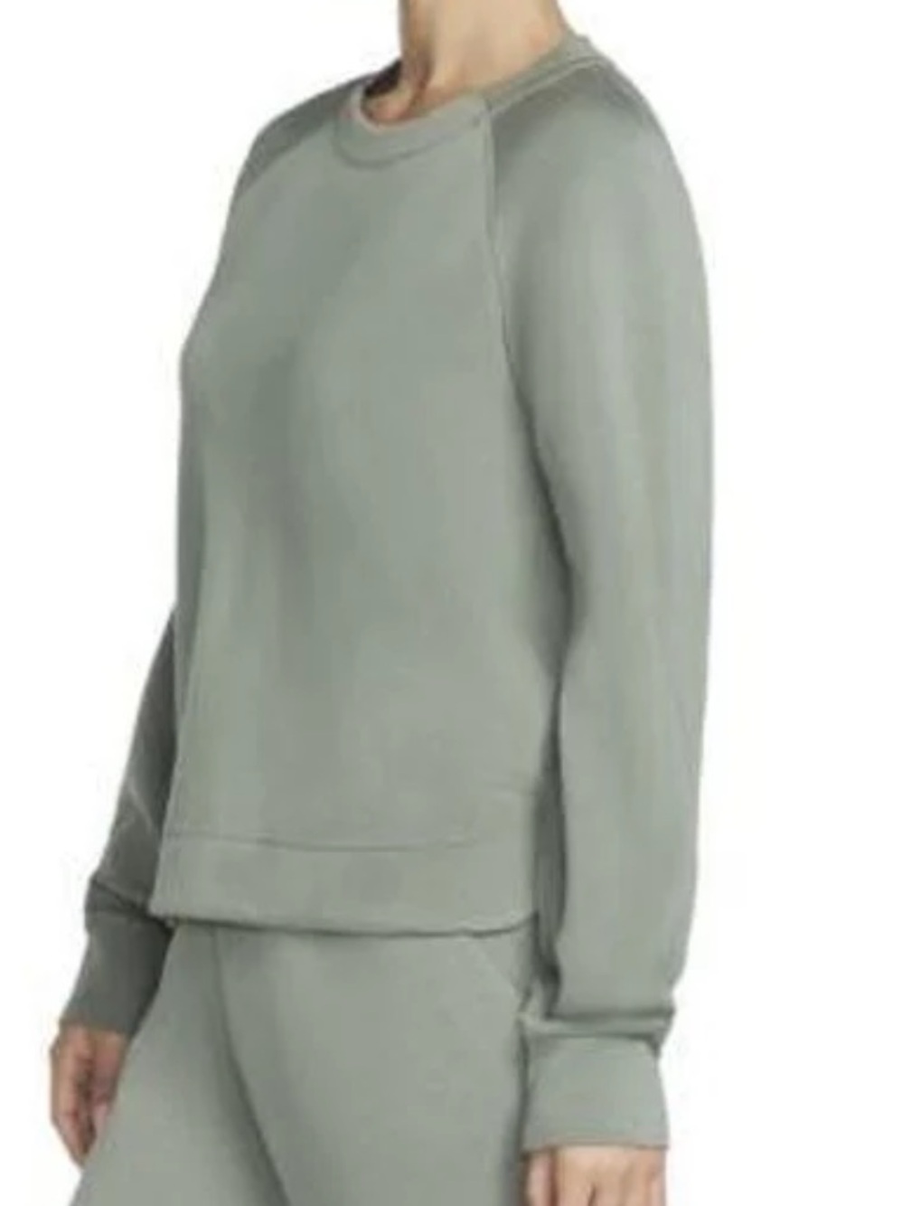 Sketchers Gowalk Skechluxe Elevate Crewneck in Light Sage Sweatshirt